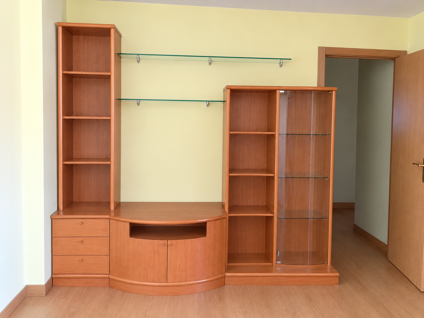 Mueble de salón modular con vitrina y módulo TV