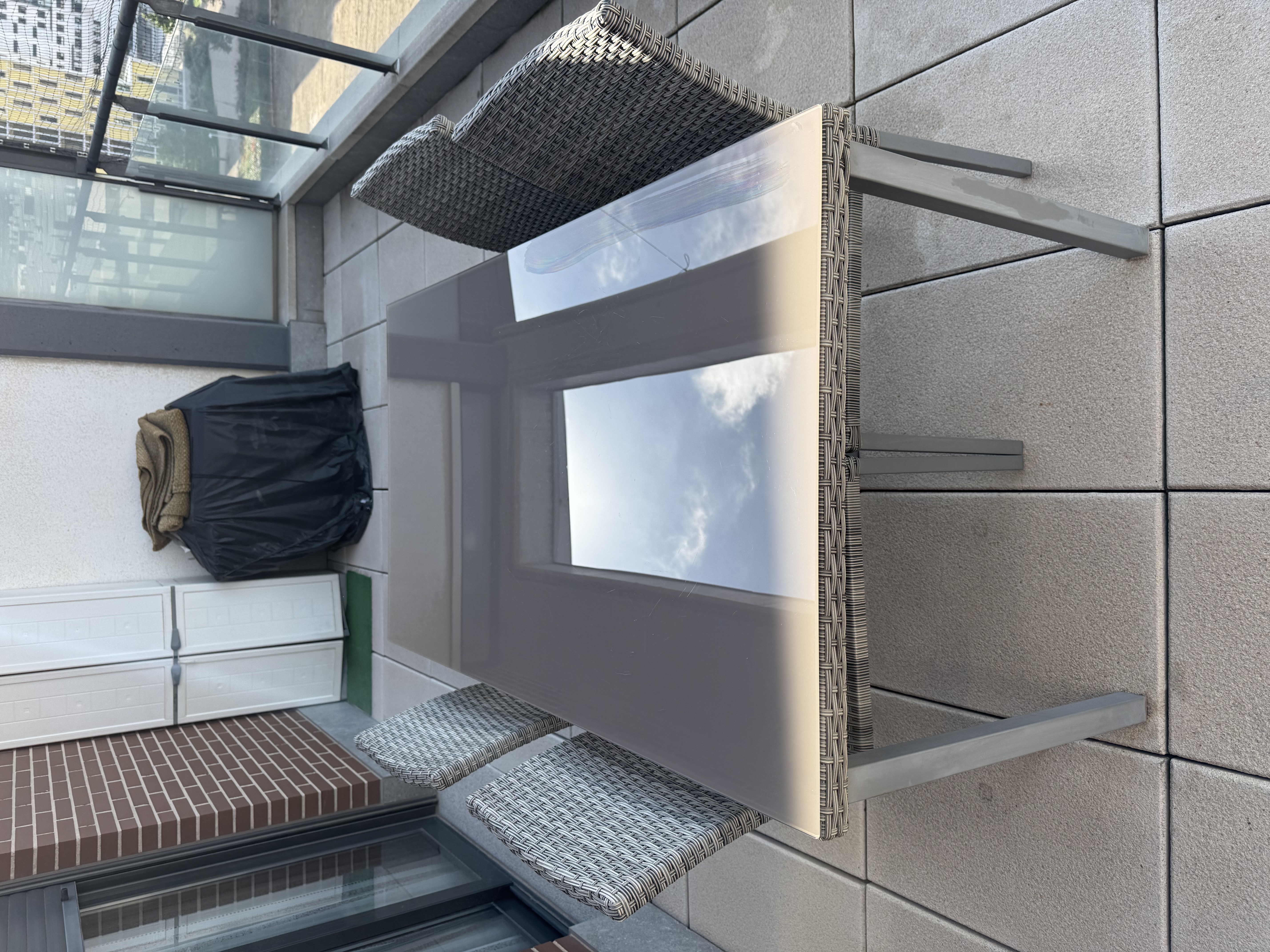 Conjunto mesa y sillas de terraza