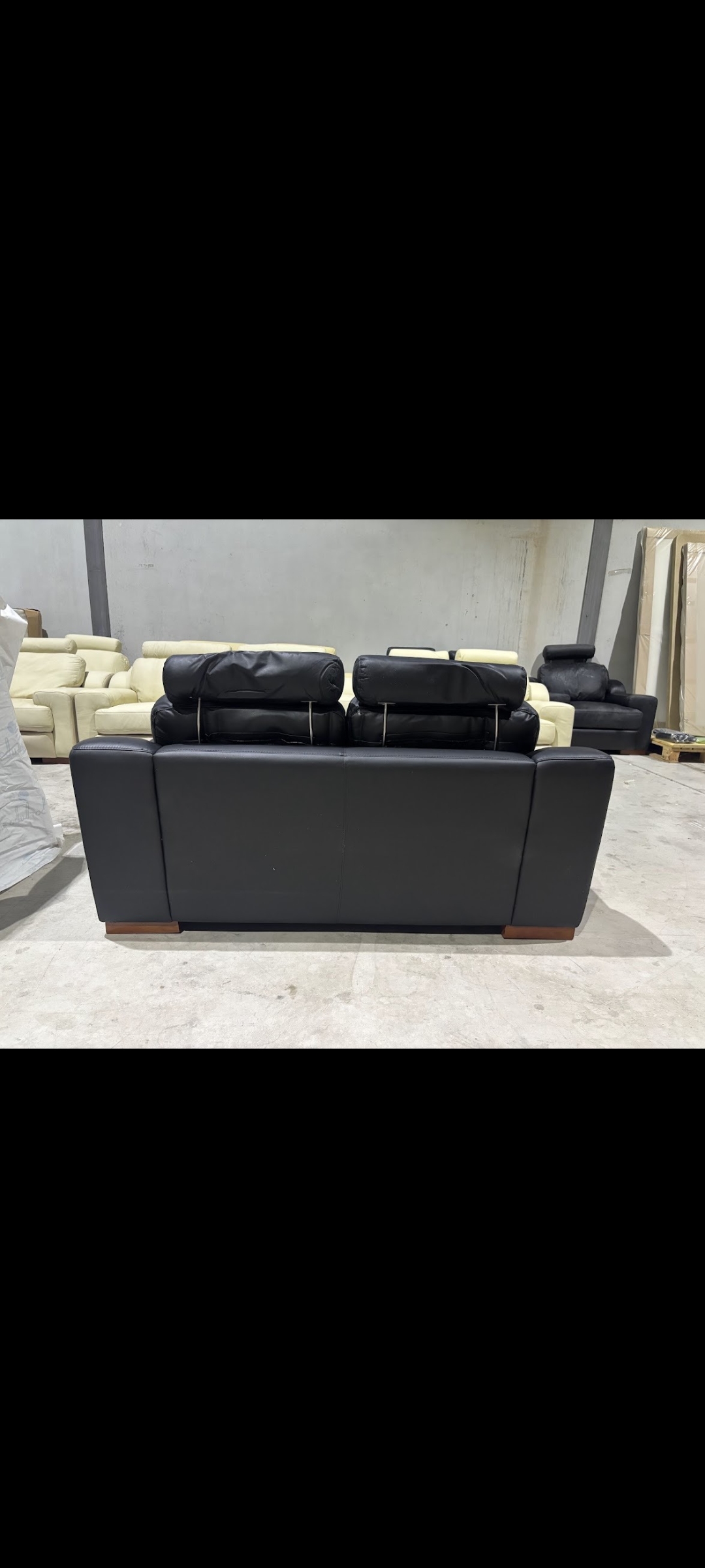 Sofá 2 plazas, cuero negro, NUEVO — imagen 2