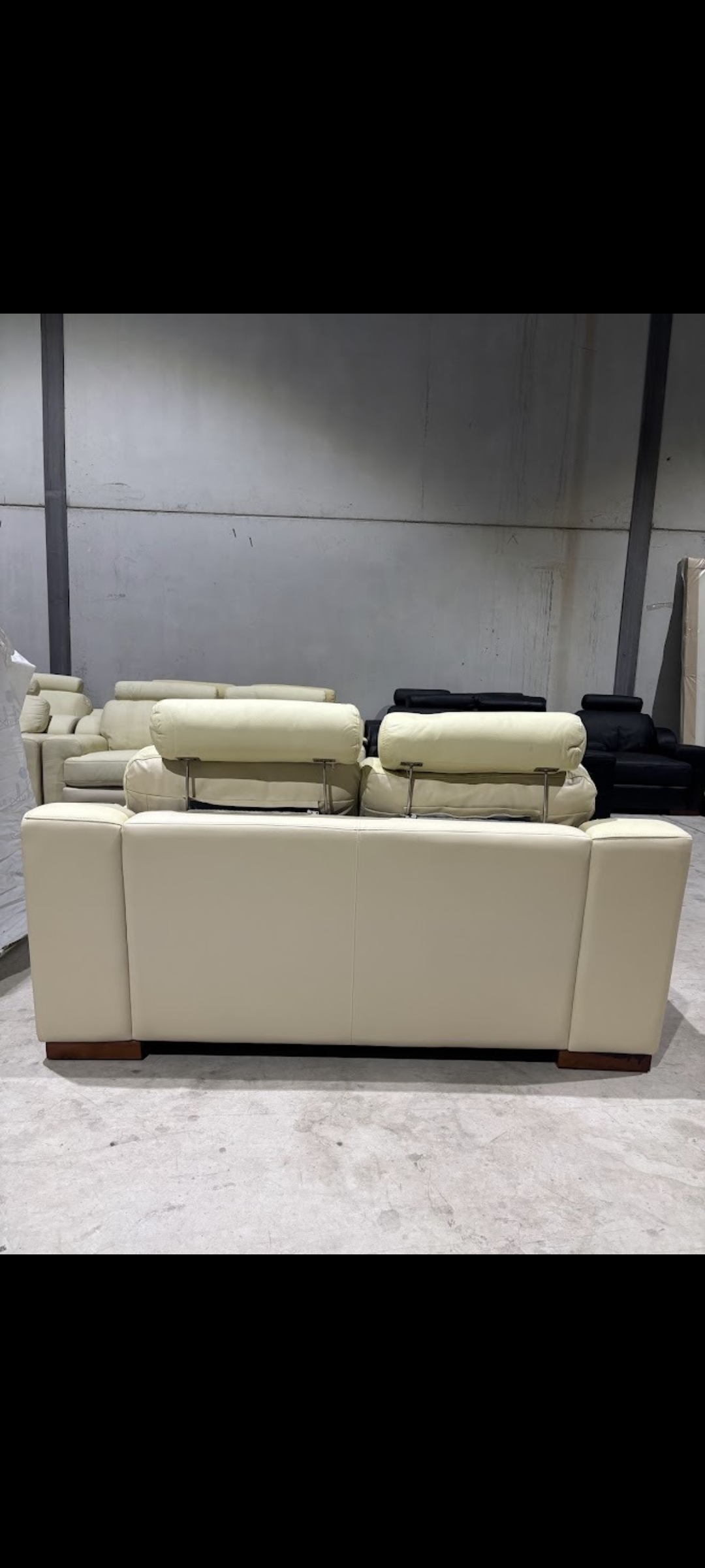 Sofá 2 plazas, cuero blanco, NUEVO — imagen 3