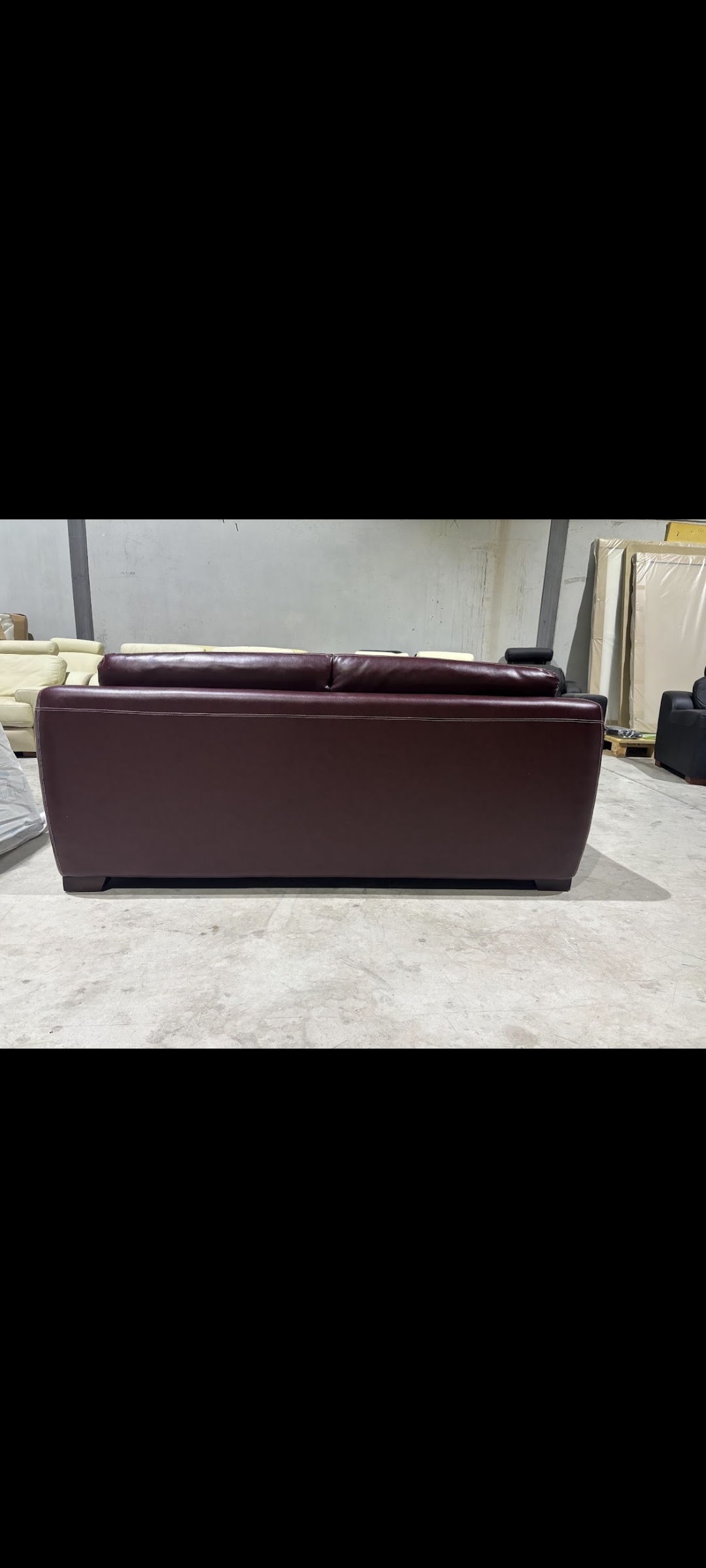 Sofá 3 plazas, cuero burdeos, NUEVO — imagen 2