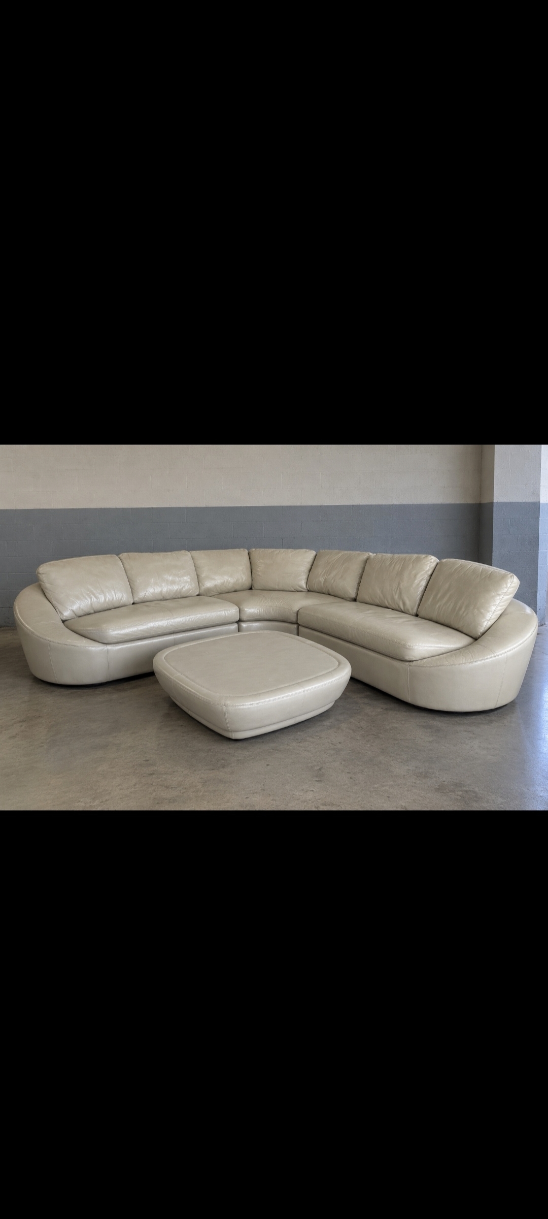 Sofá rinconera y mesa a juego, NUEVO