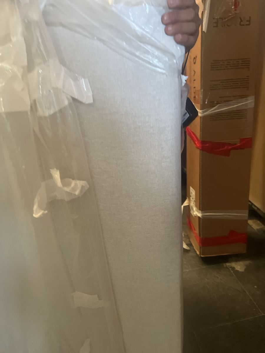 Cabecero tapizado beige — imagen 2