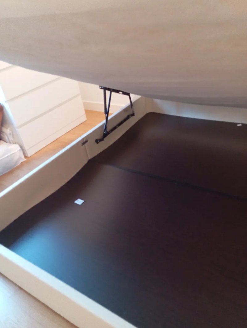 Canapé tapizado con colchón incluido, modelo Ikea — imagen 5