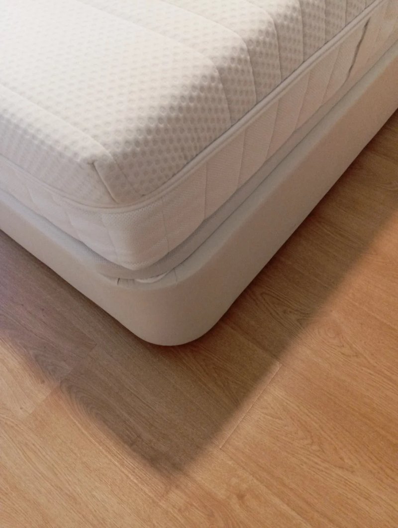 Canapé tapizado con colchón incluido, modelo Ikea — imagen 8
