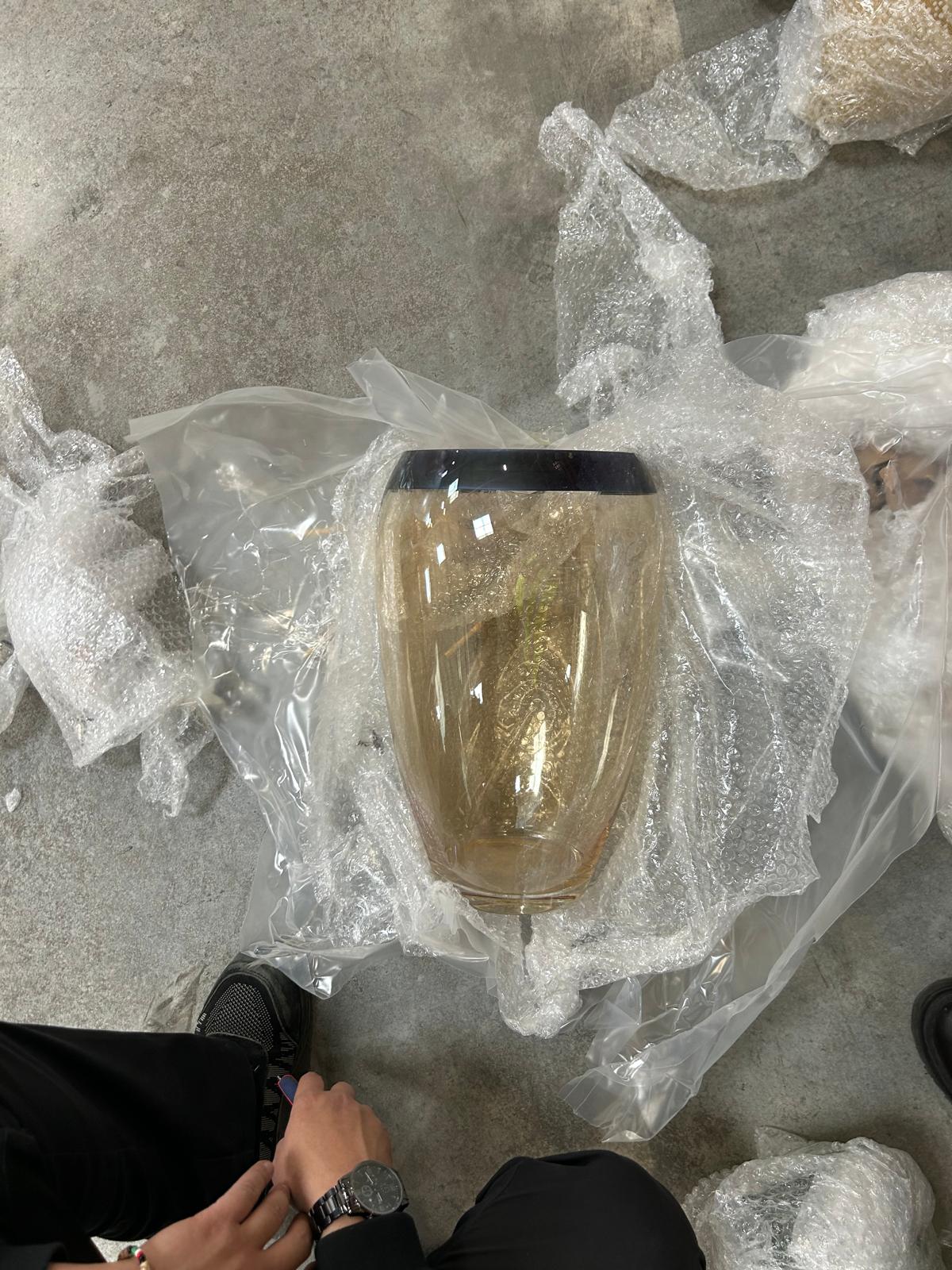 Jarrón de cristal con banda superior