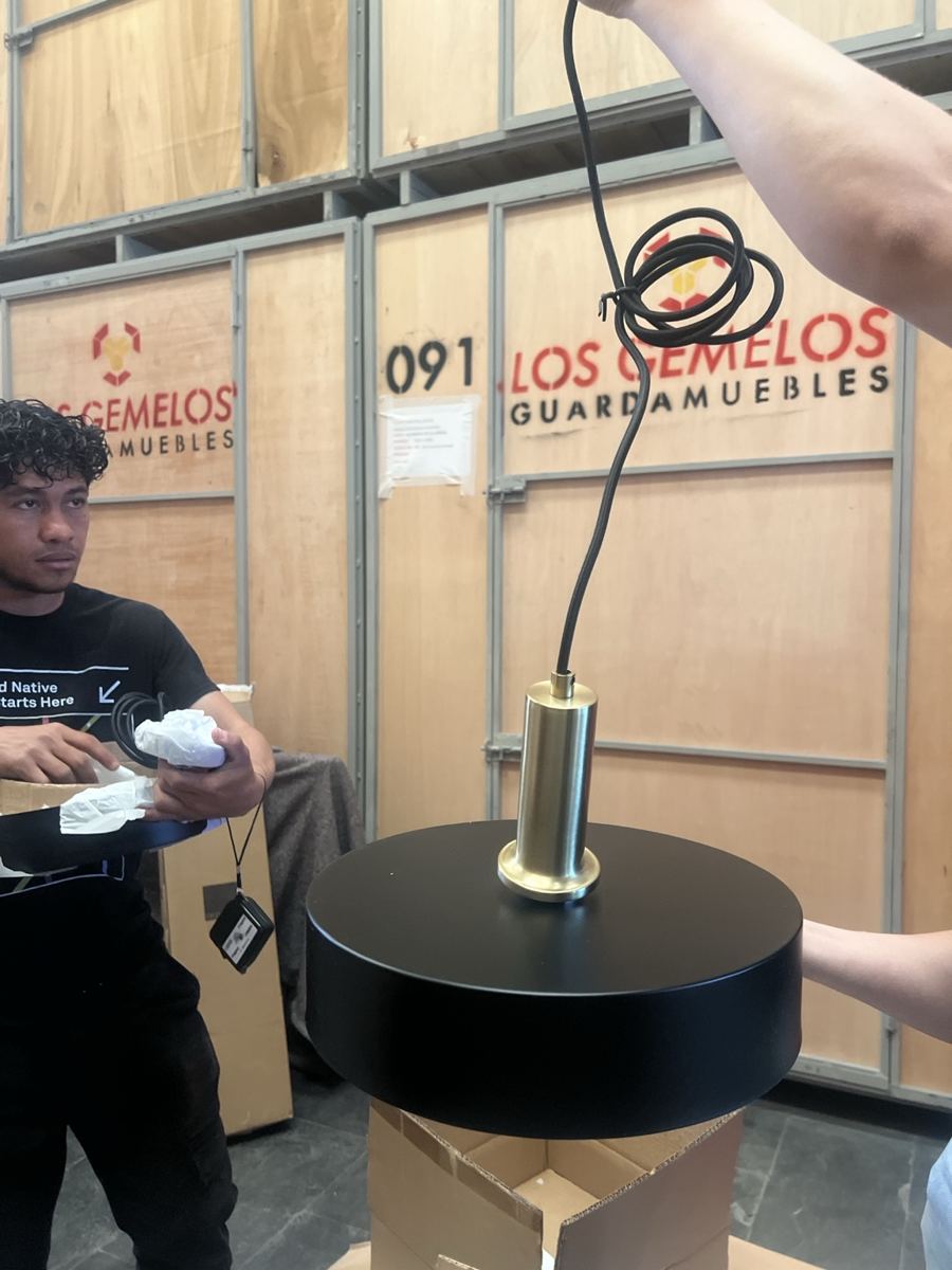 Lámpara colgante Sklum Berien negro mate y dorado