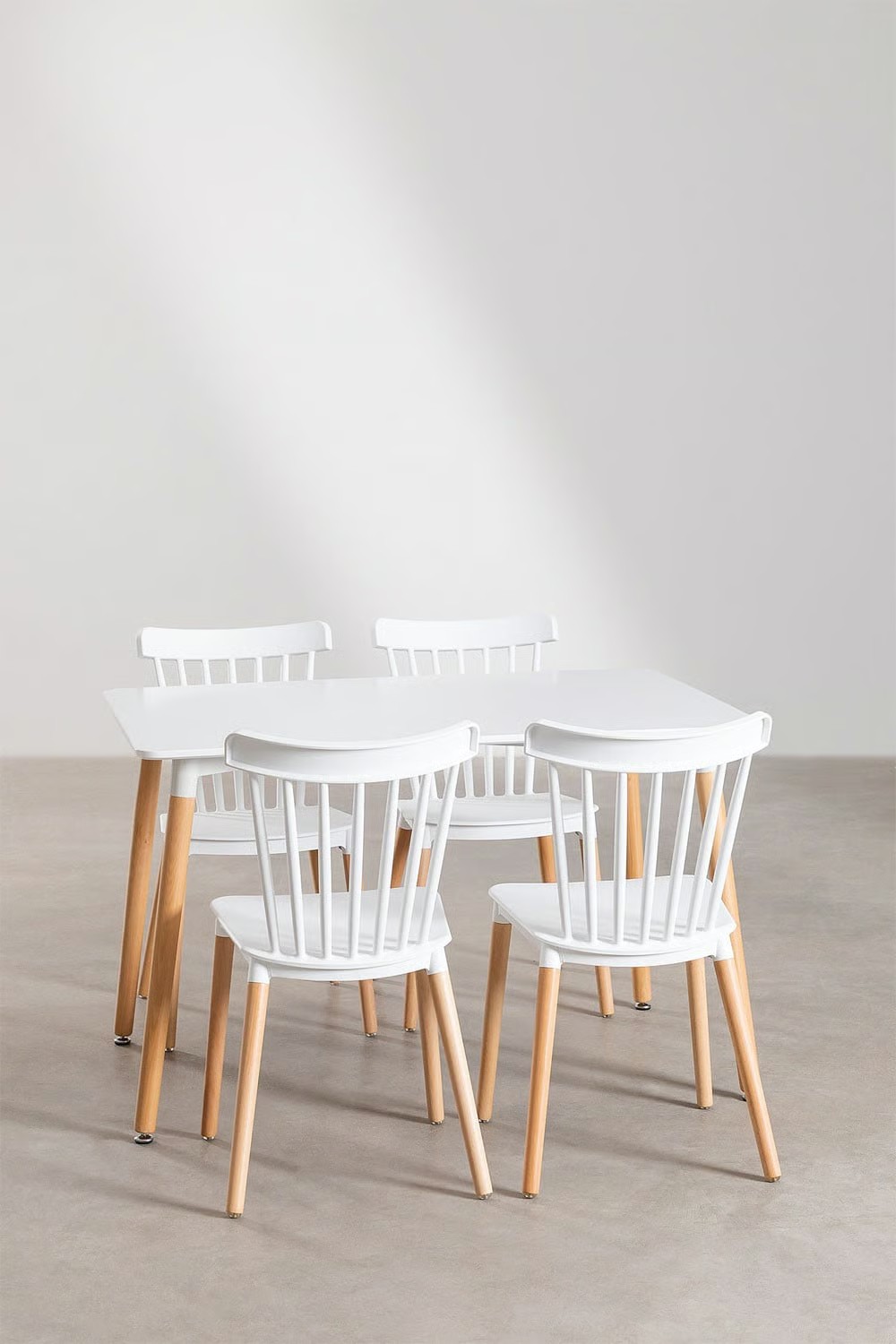 Set de comedor Royal: mesa 120x80 y 4 sillas