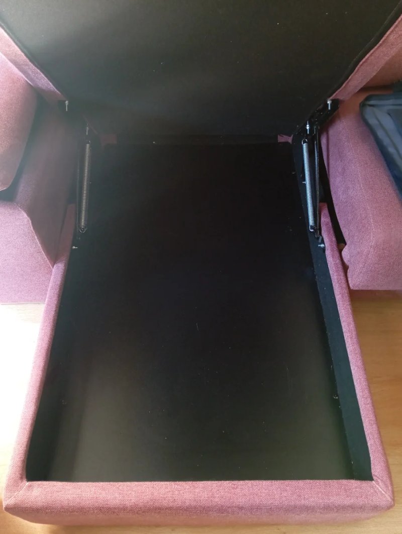 Sofá de 3 plazas con chaiselongue y puf en tono coral — imagen 4