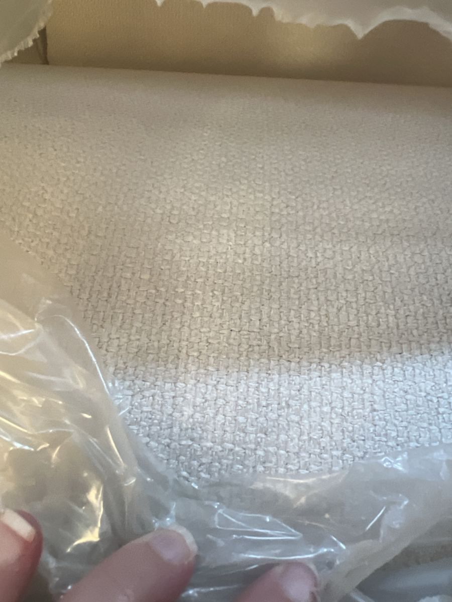 Sofá tapizado beige Hannun
